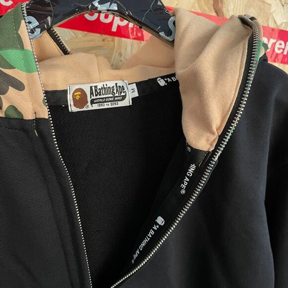 US LIMITED SOLID CAMO DOUBLE SHARK FULL ZIP HOODIE MENS - Picture 4 of 9